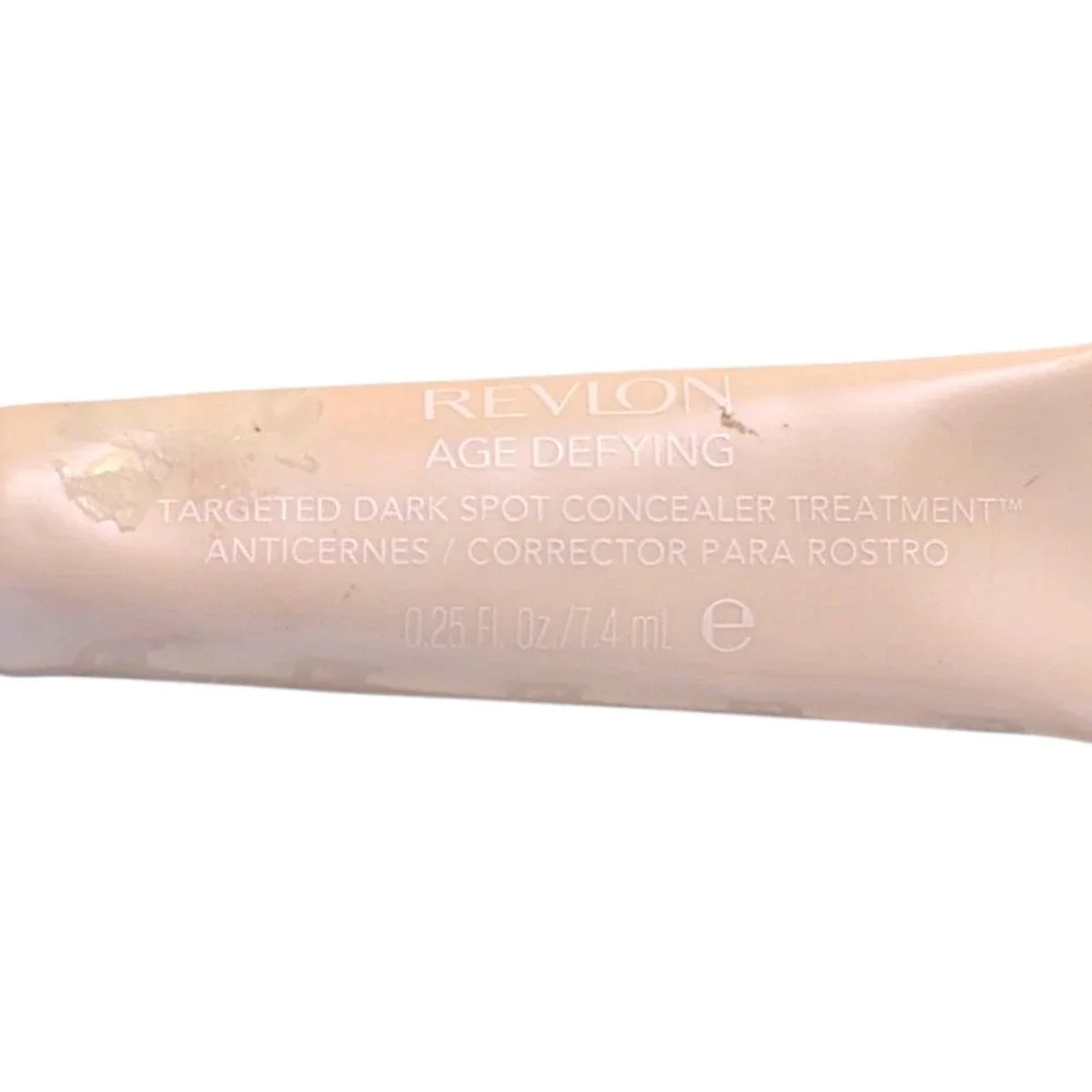 Revlon Age Defying Targeted Dark Spot Concealer Treatment 01 Light Clair 0.25 oz